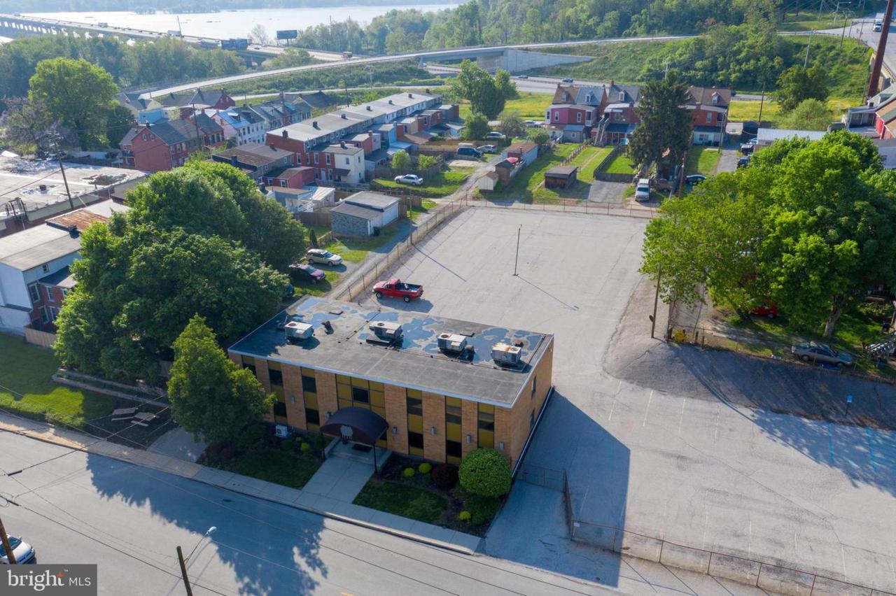 217 Linden Street - Photo 1
