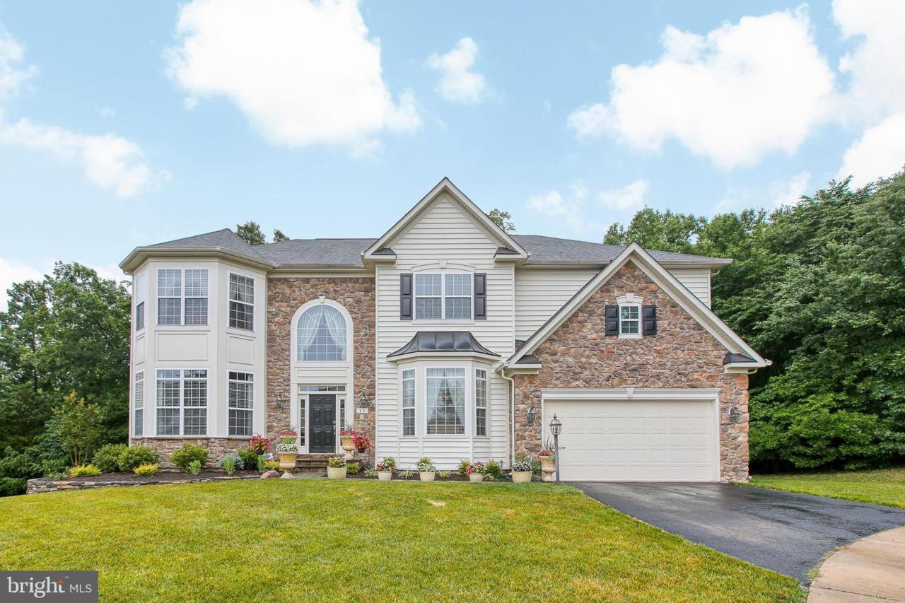 11 Idlebrook Way - Photo 1