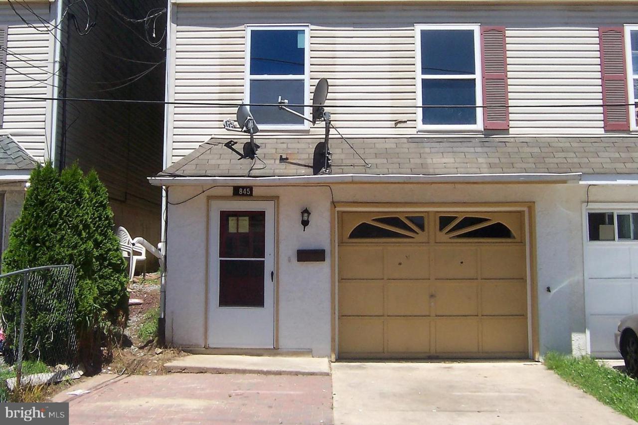 845 Poplar Street - Photo 1