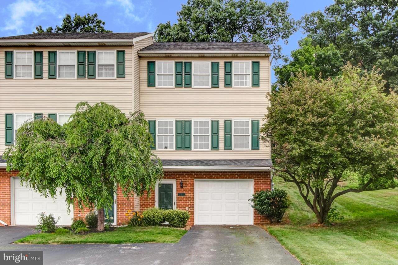 2280 North Point Drive - Photo 1