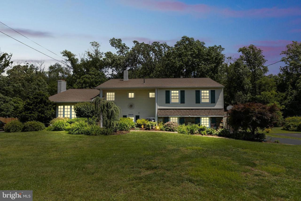 713 Inverness Drive - Photo 1