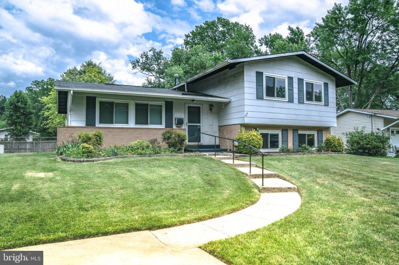 11121 Byrd Drive - Photo 1