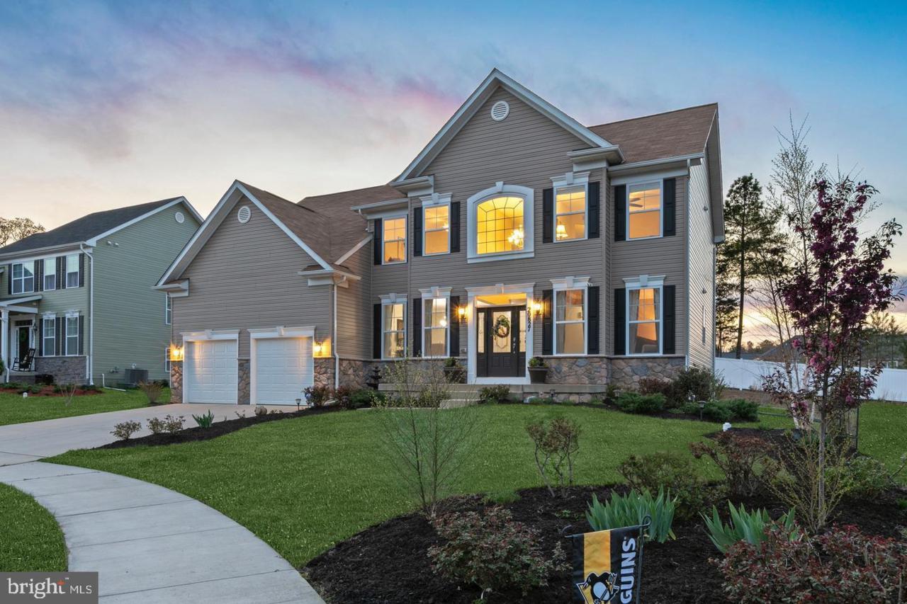 724 North Channel Drive - Photo 1
