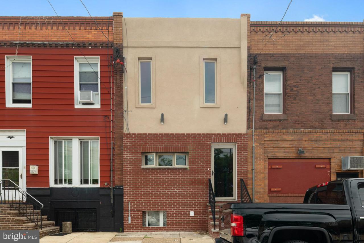 1811 21ST Street - Photo 1