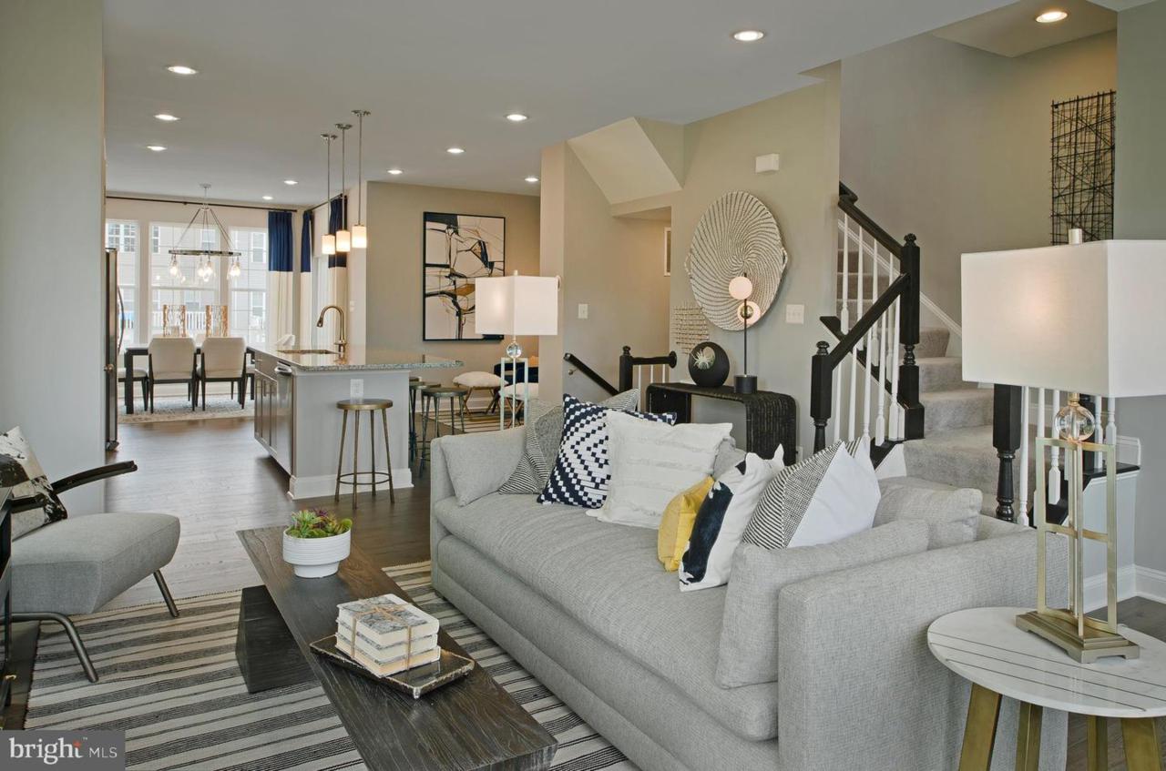 1229 Astounding - Photo 1
