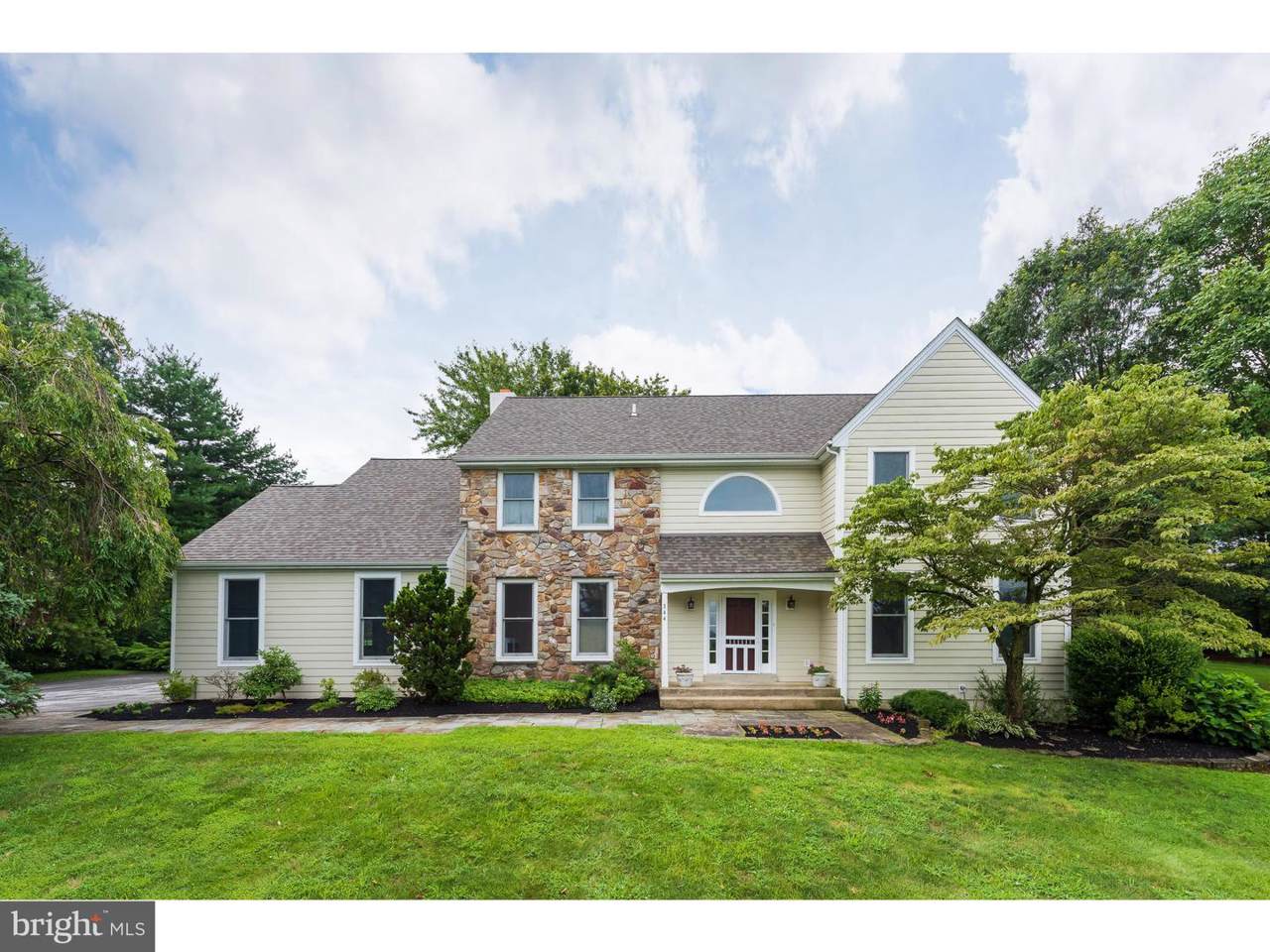344 Barn Hill Road - Photo 1