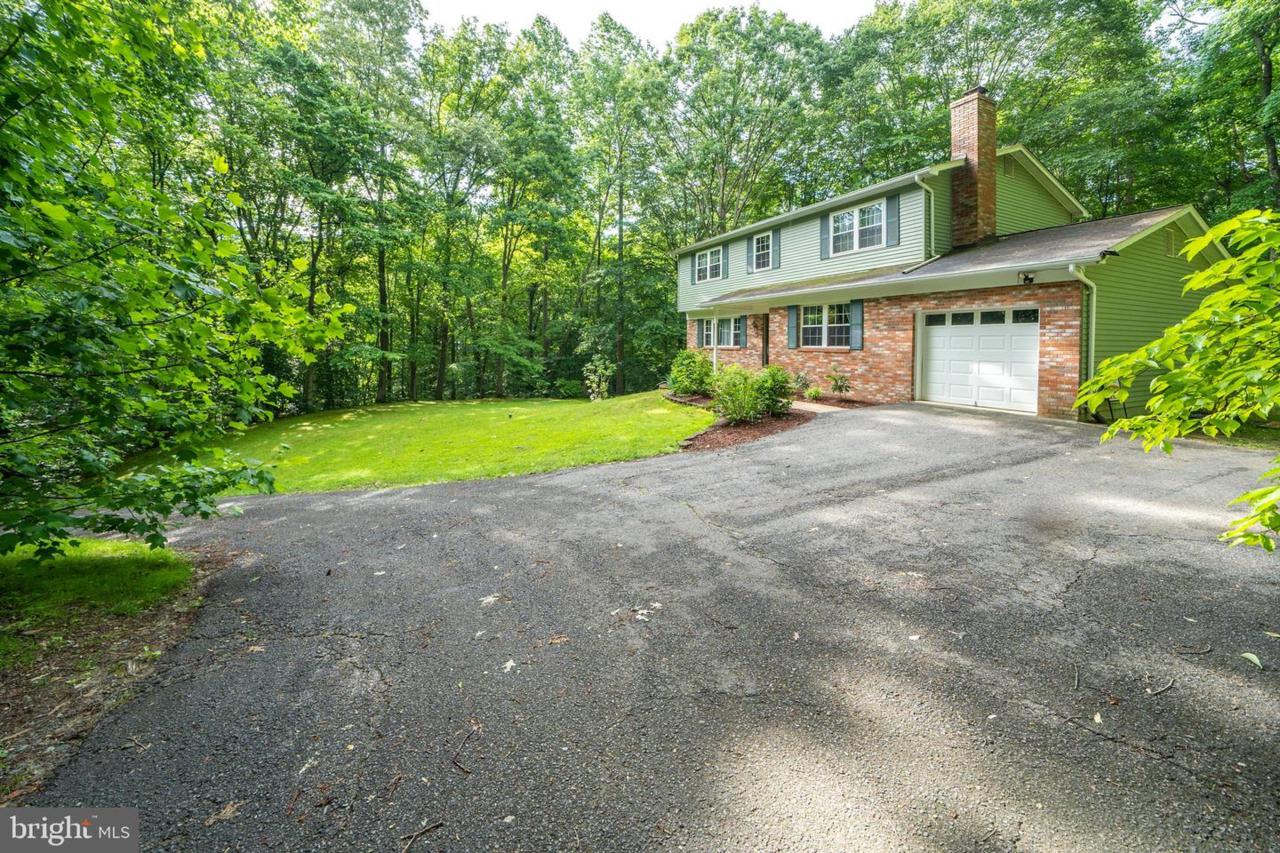 1651 Colonial Oak Court - Photo 1