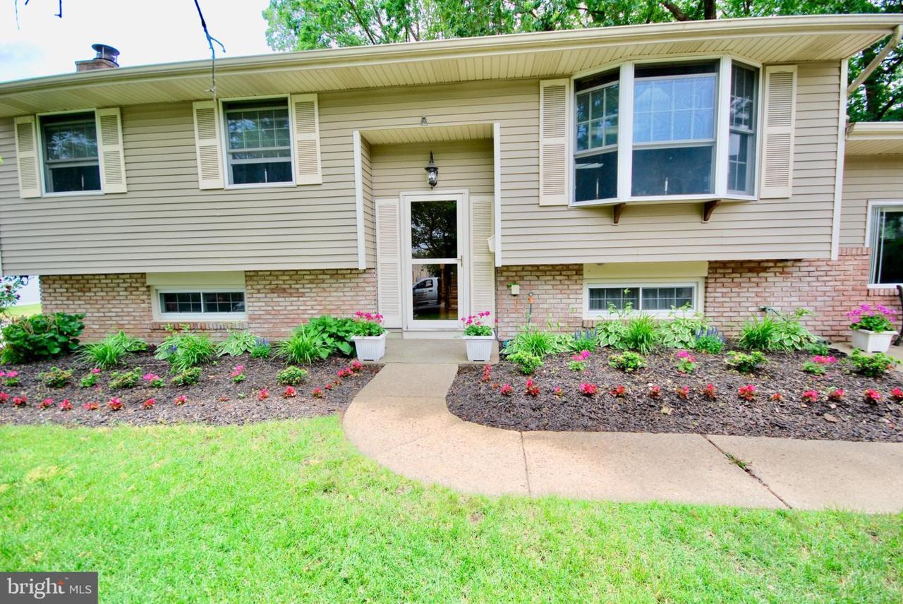 398 Franklin Avenue - Photo 1