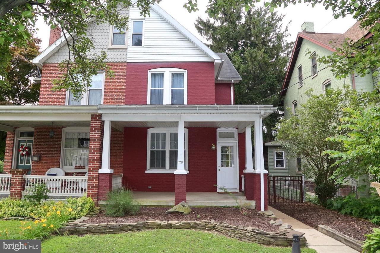 1228 Manor Street - Photo 1