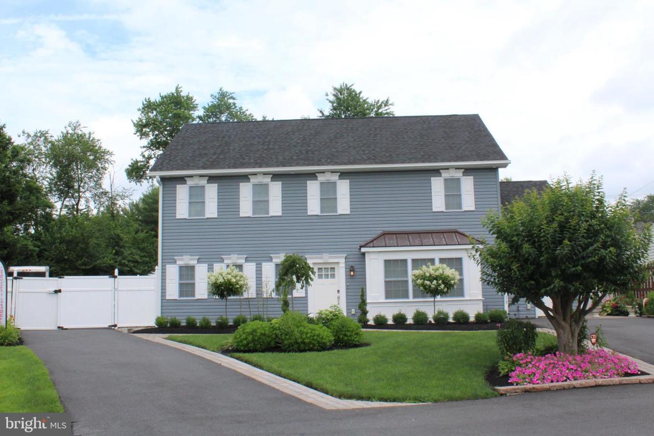19 Carlisle Road - Photo 1