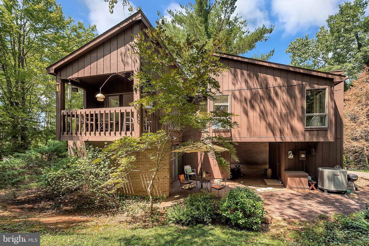 417 Lakeview Parkway - Photo 1
