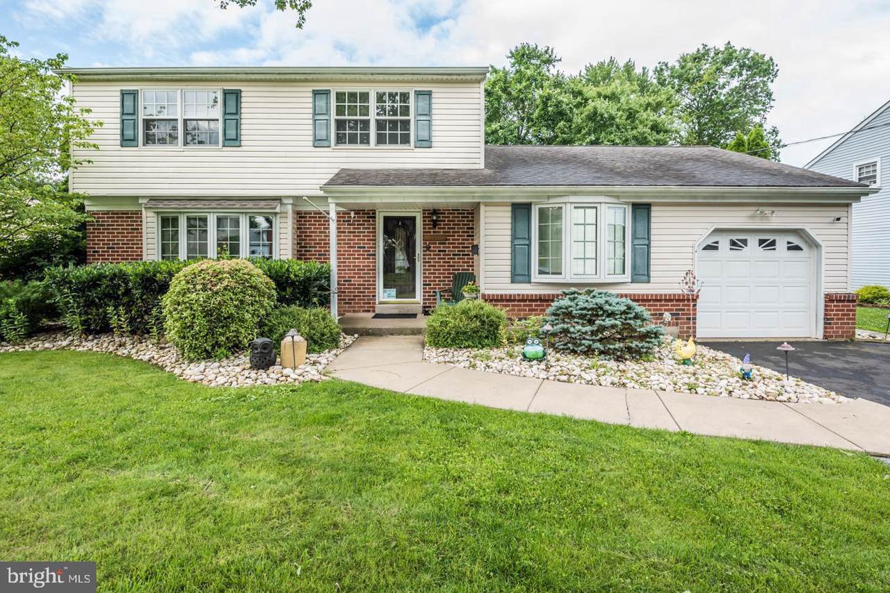 1460 Bradley Lane - Photo 1