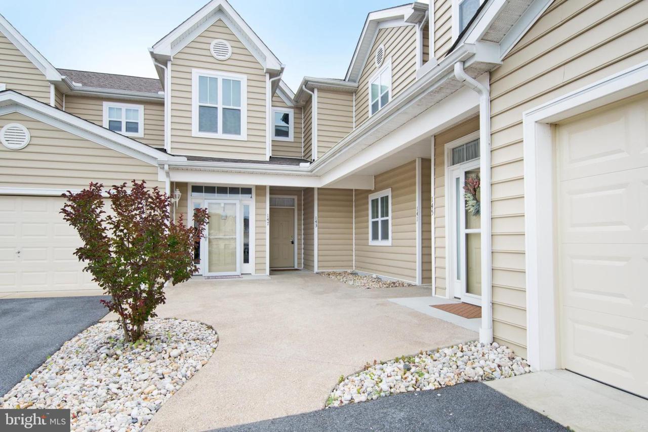 143 Rockledge - Photo 1