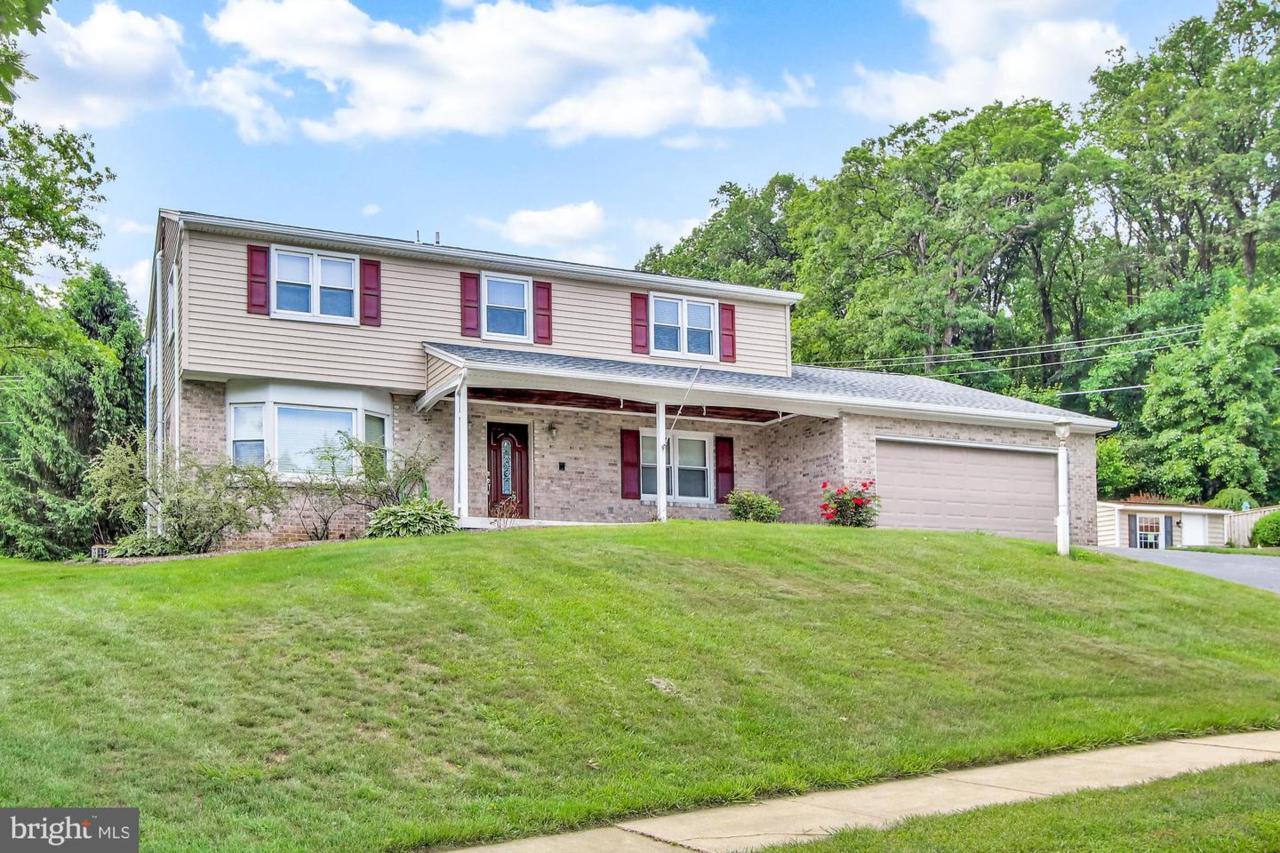 3340 Harrowgate Road - Photo 1