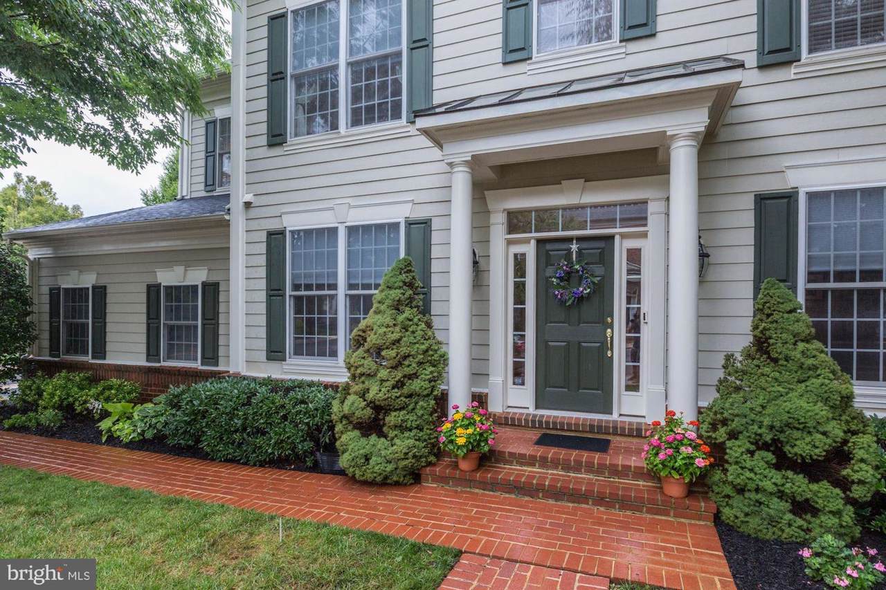 43685 Warbler Square - Photo 1