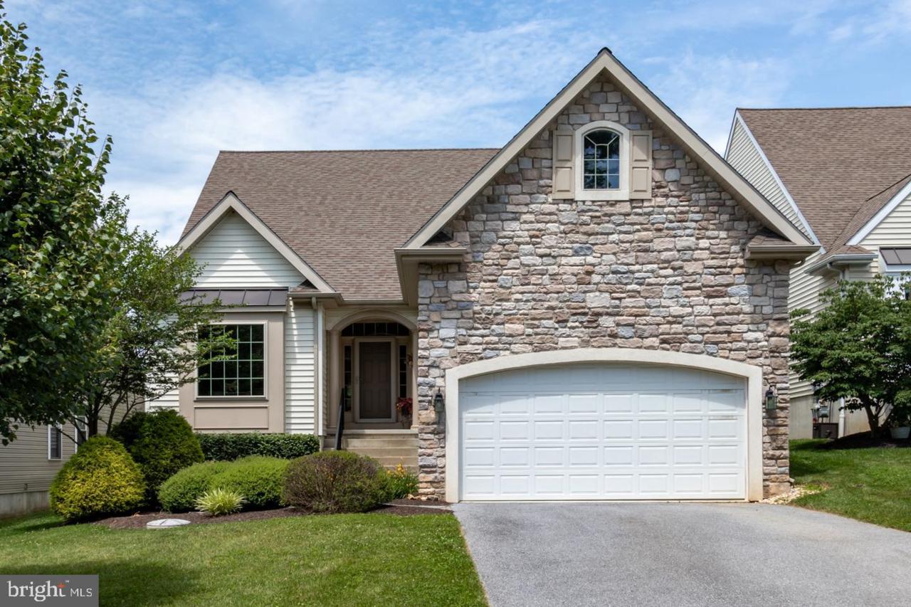 90 Daniel Drive - Photo 1