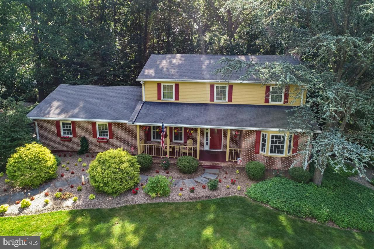 215 Forrestal Drive - Photo 1