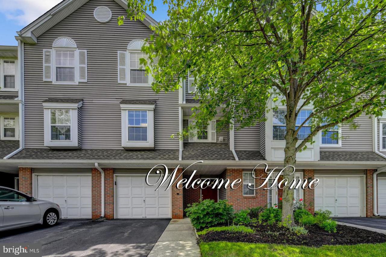 128 Barrow Place - Photo 1