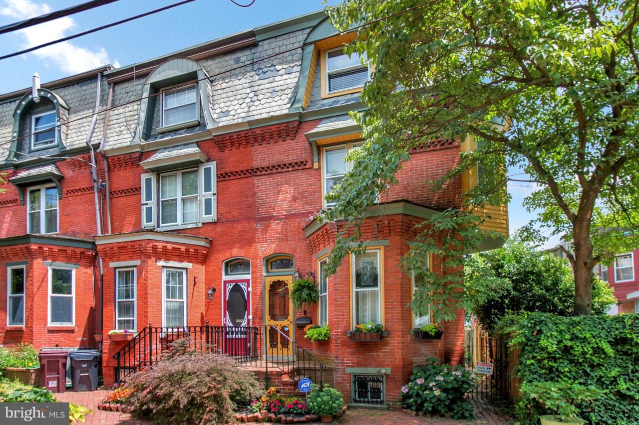1002 Monroe Street - Photo 1
