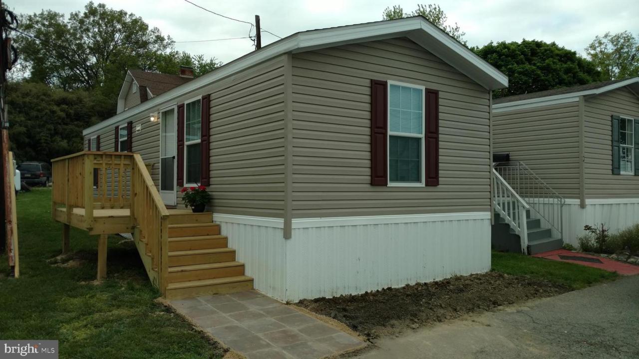 4 Del Haven Court - Photo 1