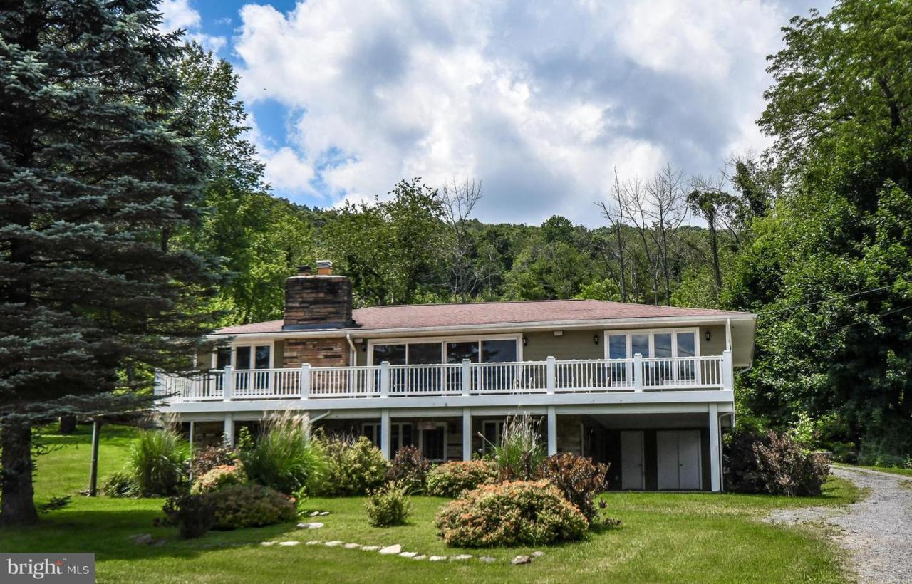926 Marsh Hill Road - Photo 1