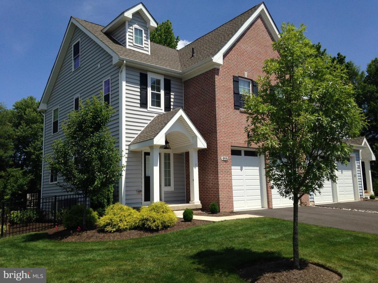 1925 Waid Way - Photo 1