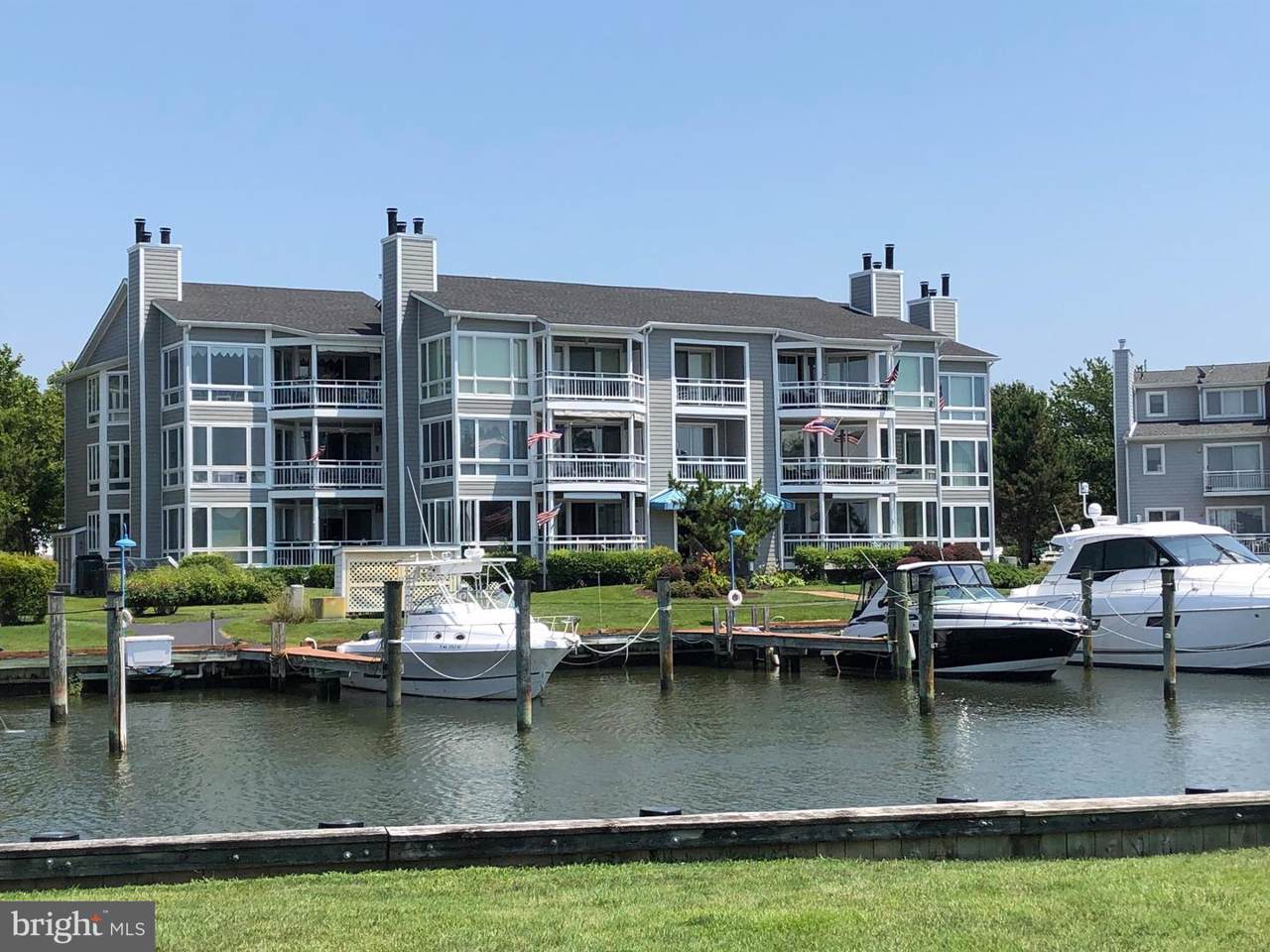 412 Oyster Cove Drive - Photo 1