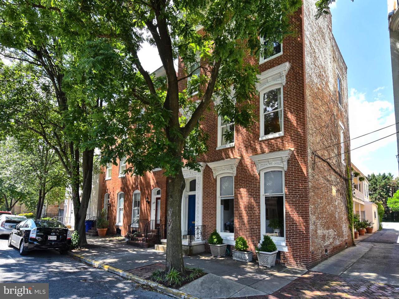121 2ND Street - Photo 1