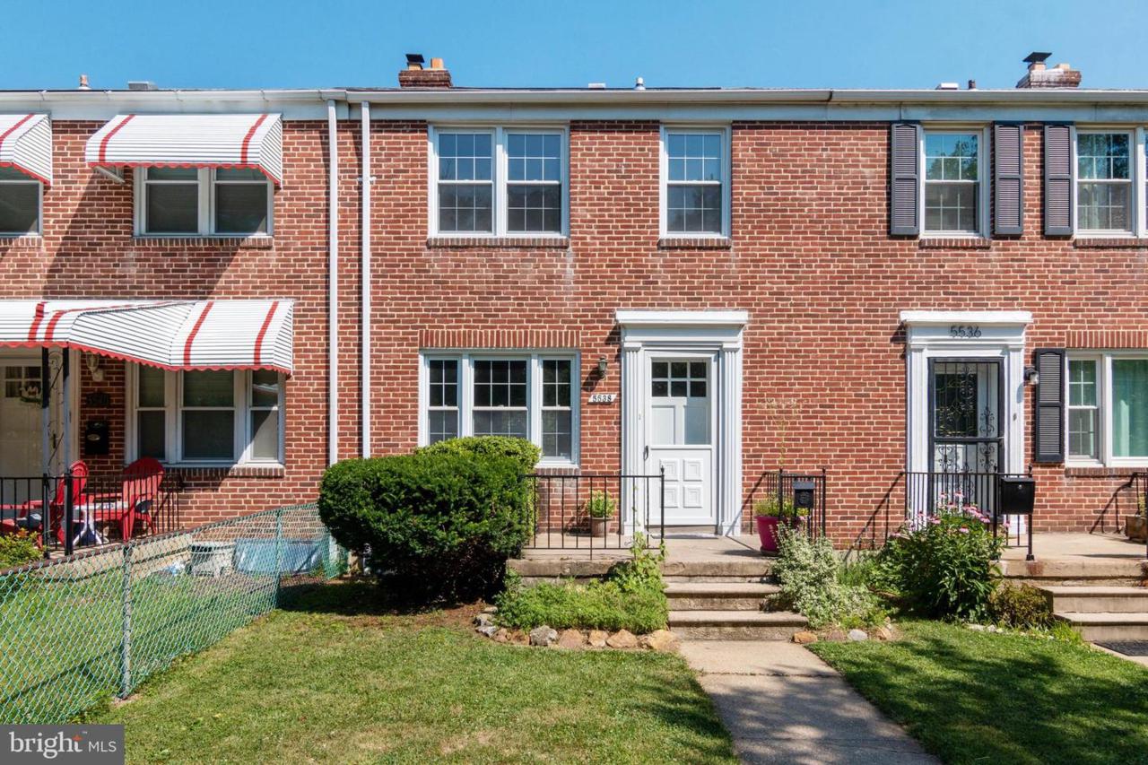 5538 Frederick Avenue - Photo 1