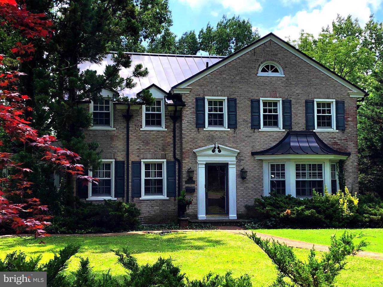 51 Oak Boulevard - Photo 1