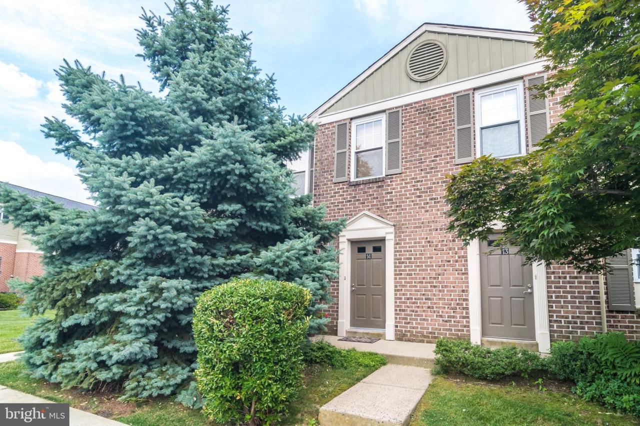 14 Bromley Drive - Photo 1