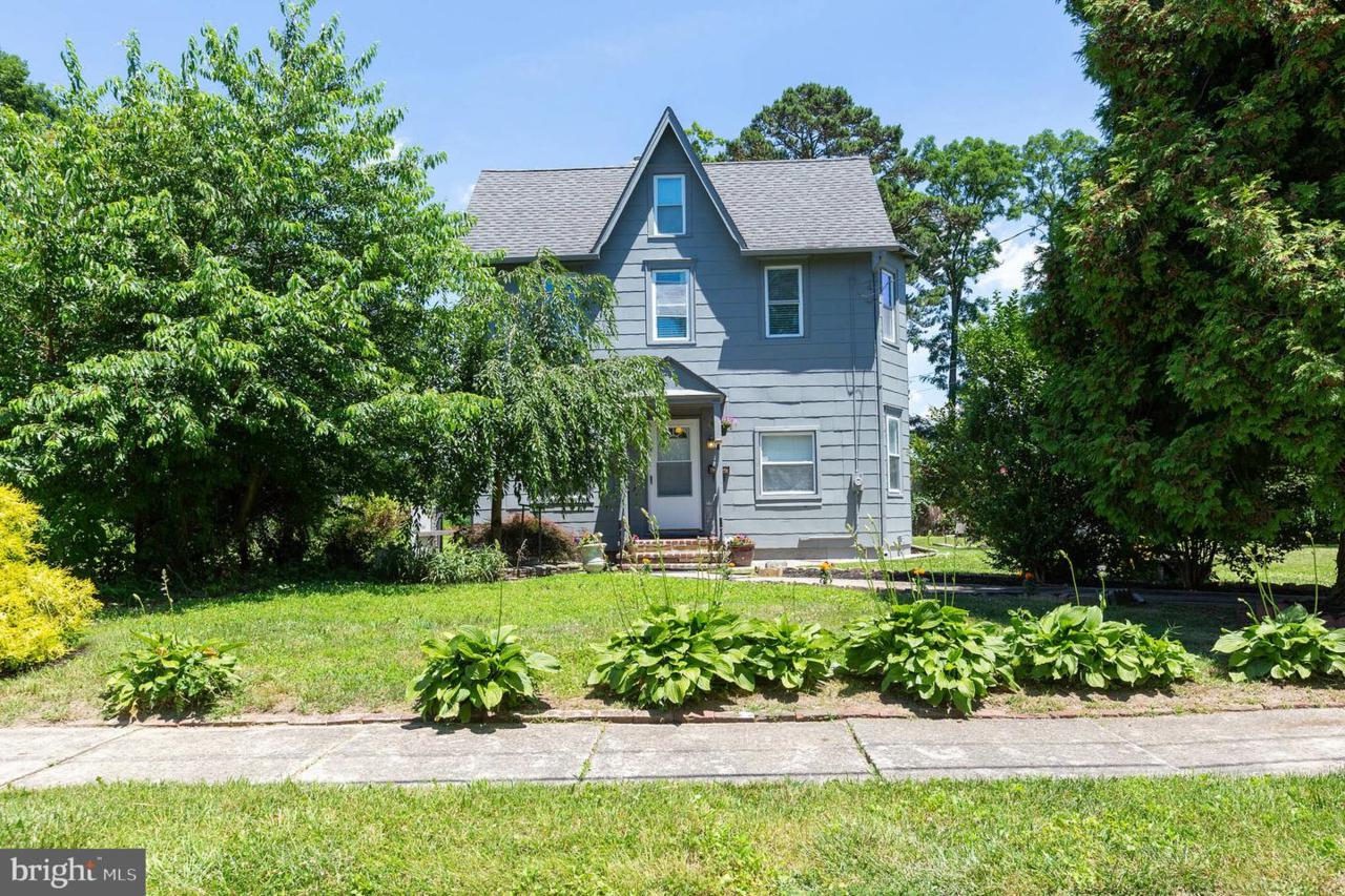 184 Bishop Avenue - Photo 1