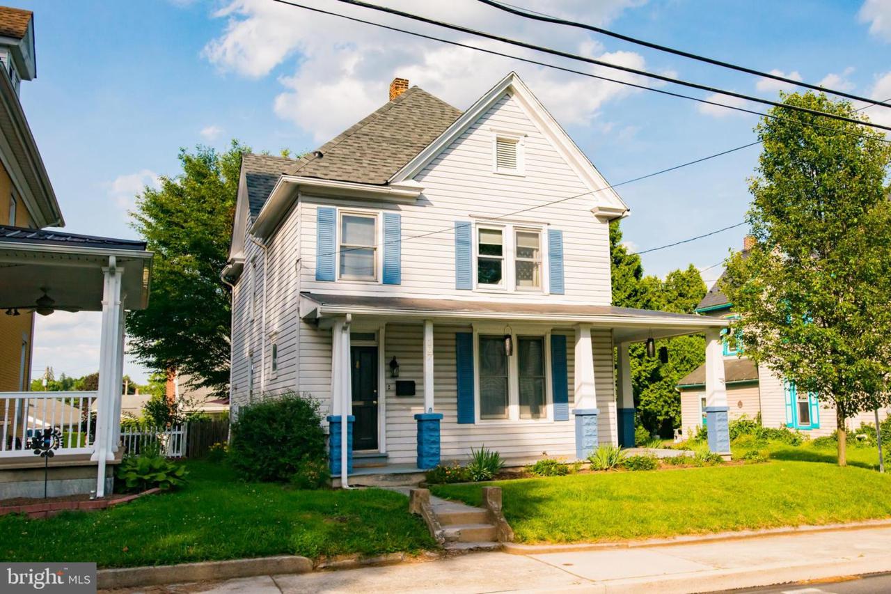 107 Locust Street - Photo 1