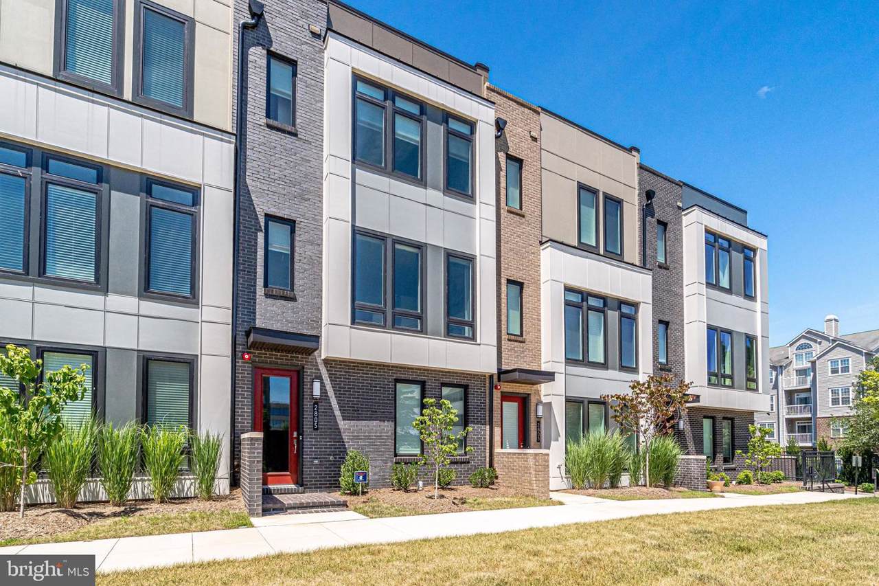 2805 Eisenhower Avenue - Photo 1