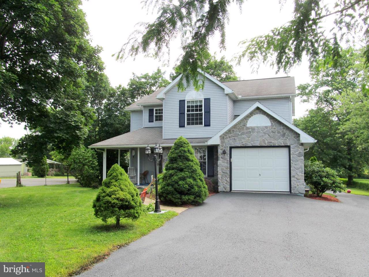 1614 Swamp Pike - Photo 1
