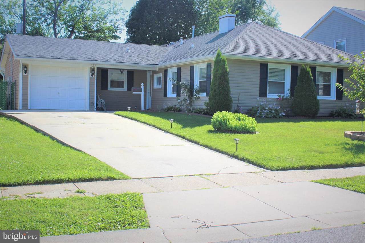 62 Montclair Lane - Photo 1