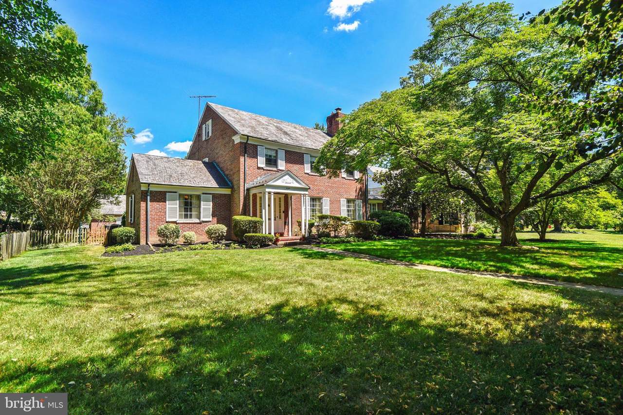 5105 Springlake Way - Photo 1