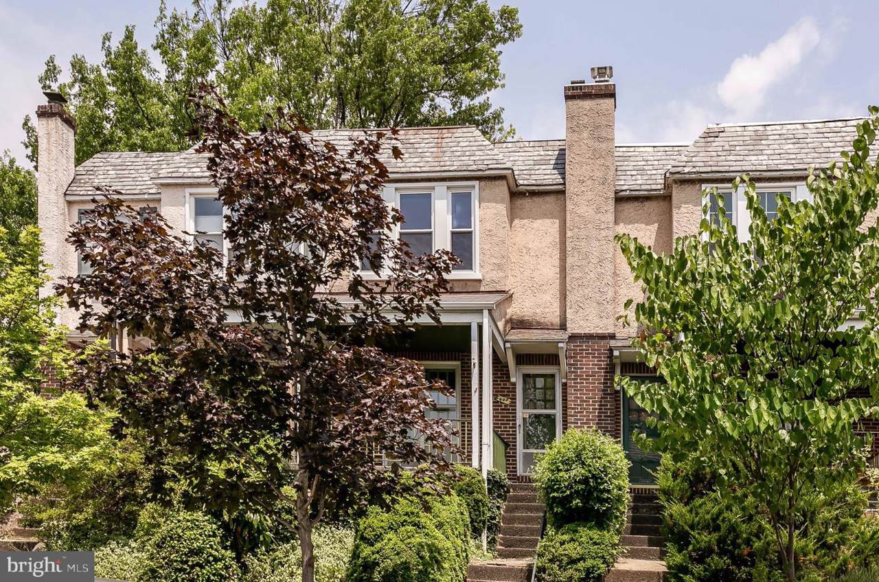 902 37TH Street - Photo 1