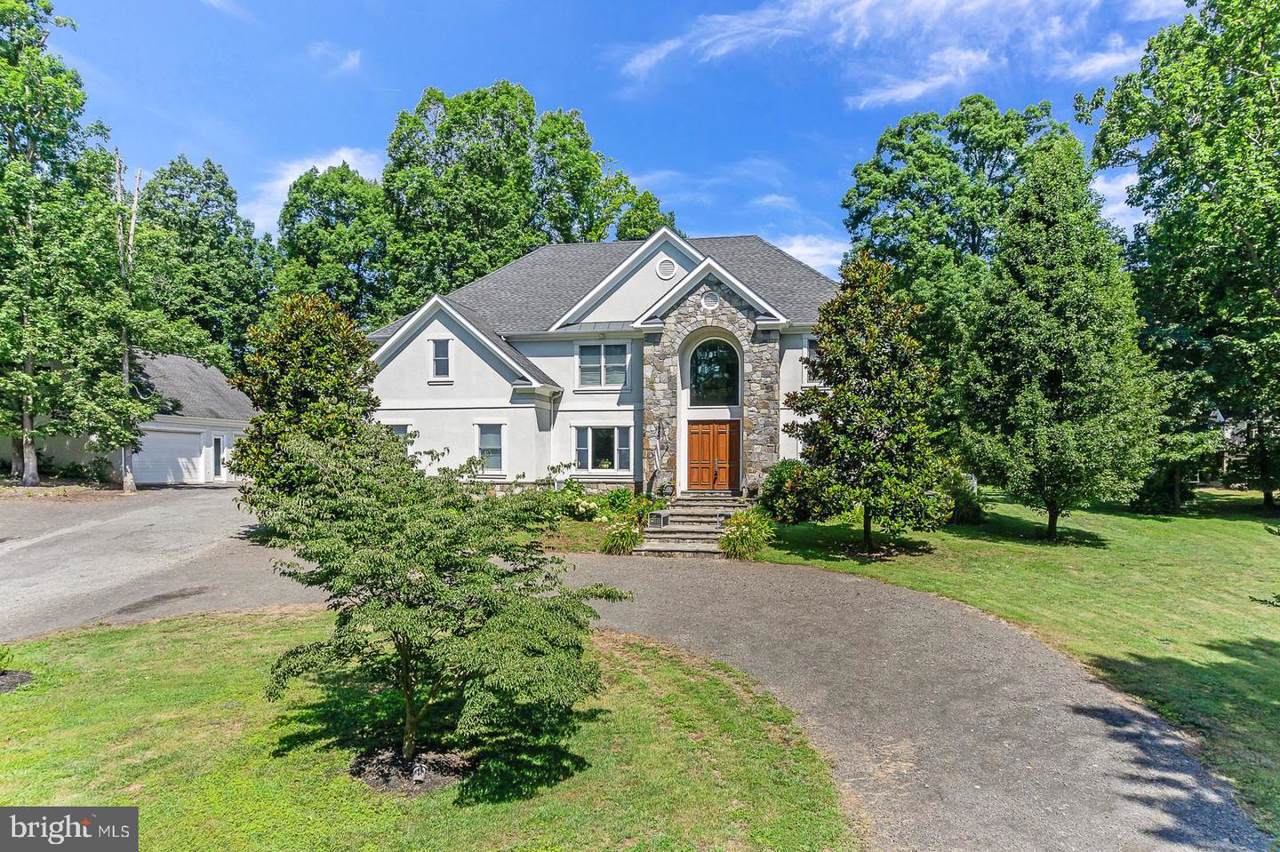 5202 Chase Lane - Photo 1