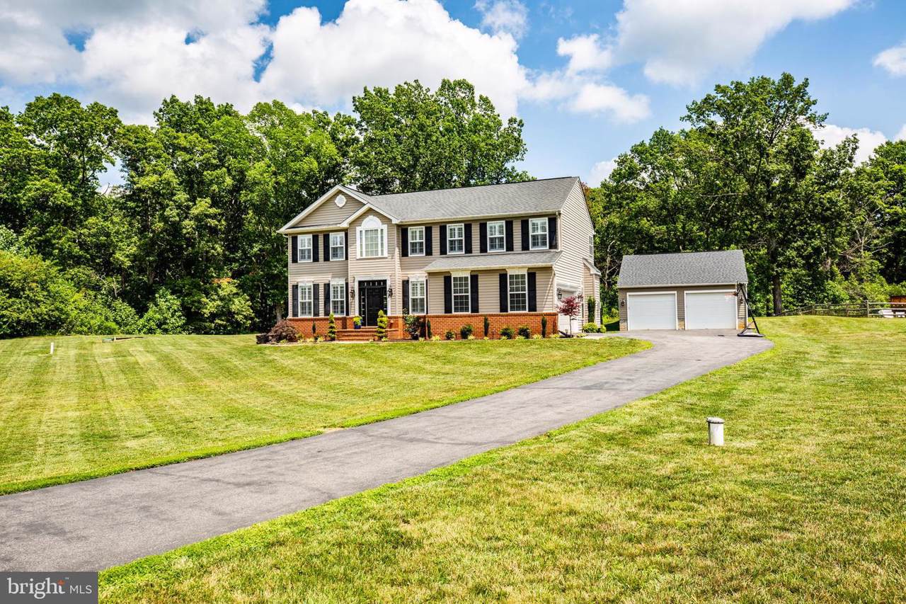 38 Williamsburg Lane - Photo 1