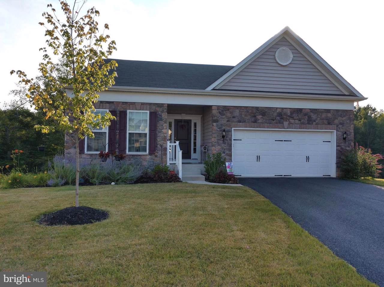 1527 American Way - Photo 1