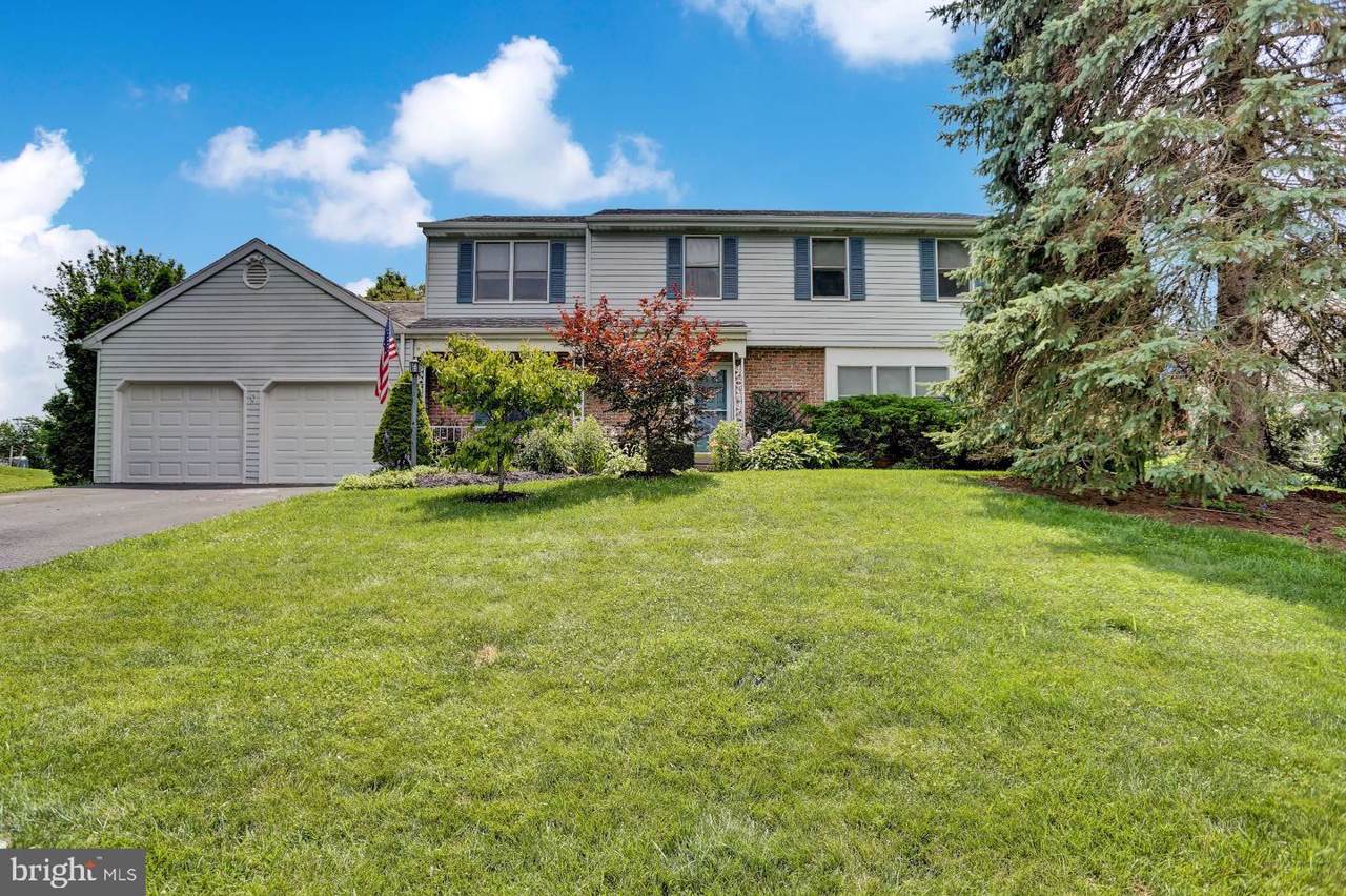 1036 Hickory Lane - Photo 1