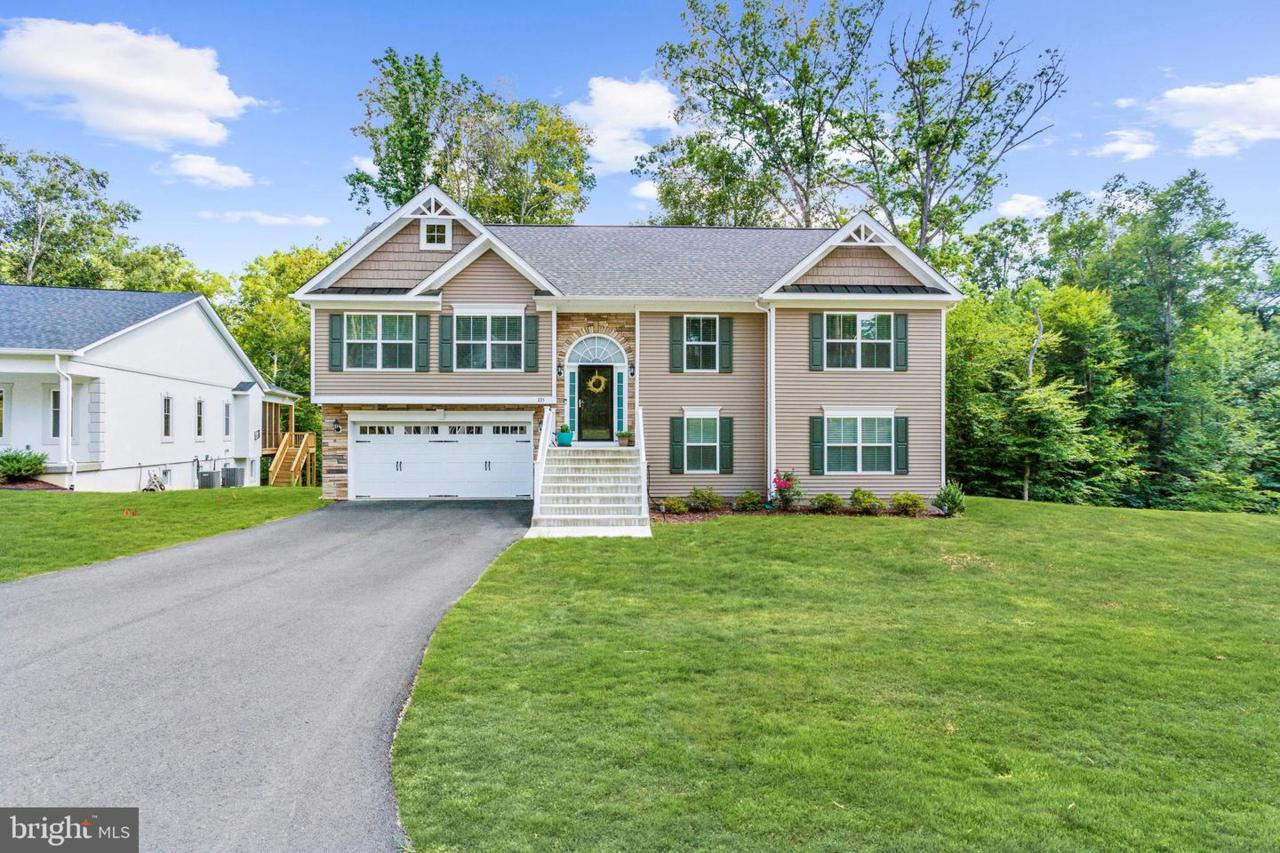 335 Phillips Street - Photo 1