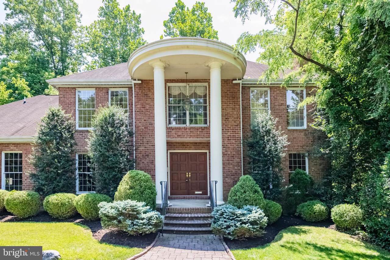 5508 Goldsboro Road - Photo 1