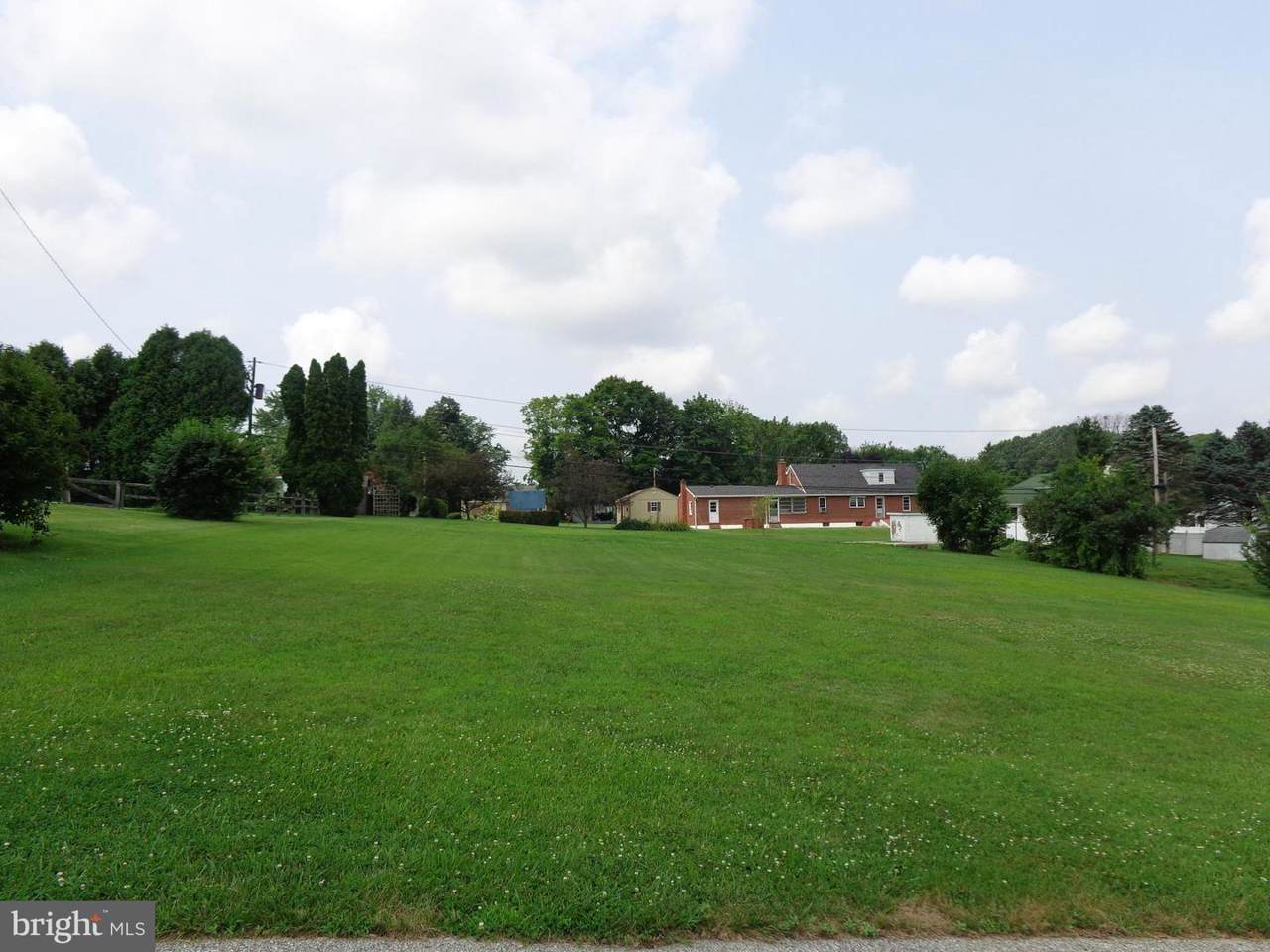 140 Andrews Lane - Photo 1