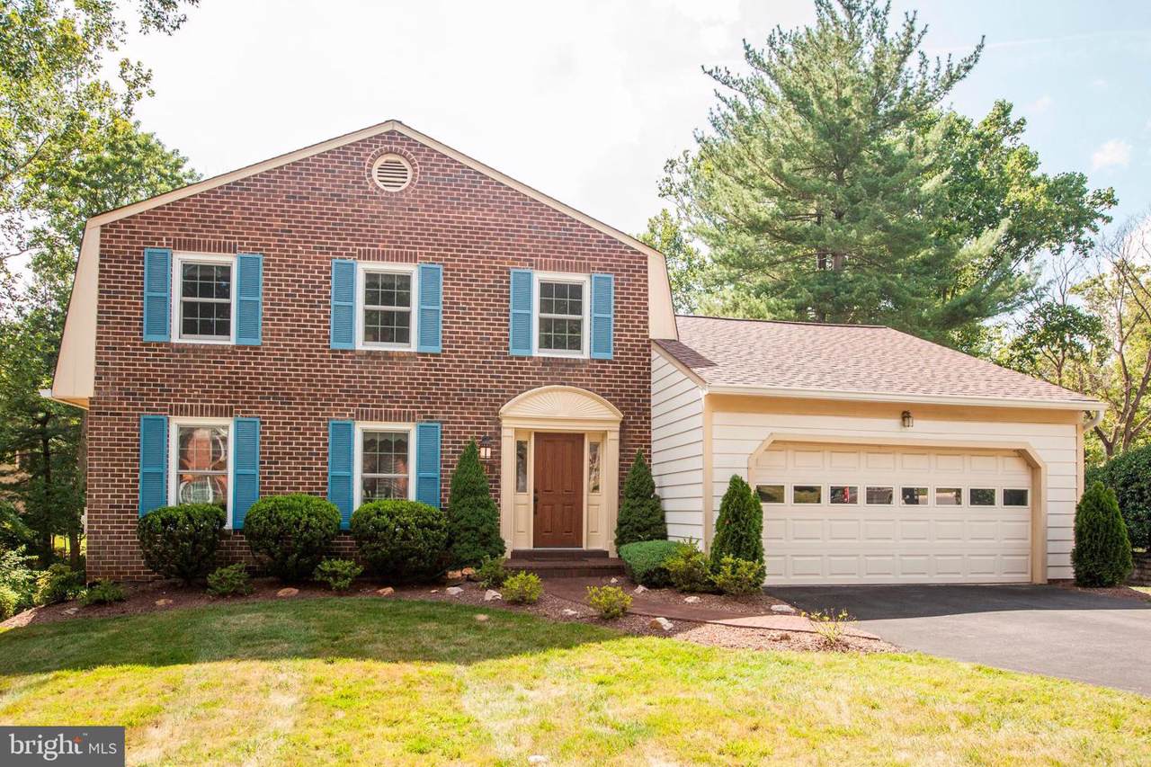 421 Feather Rock Drive - Photo 1