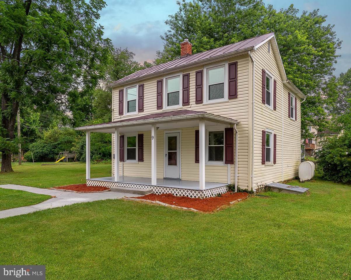 9 Virginia Avenue - Photo 1