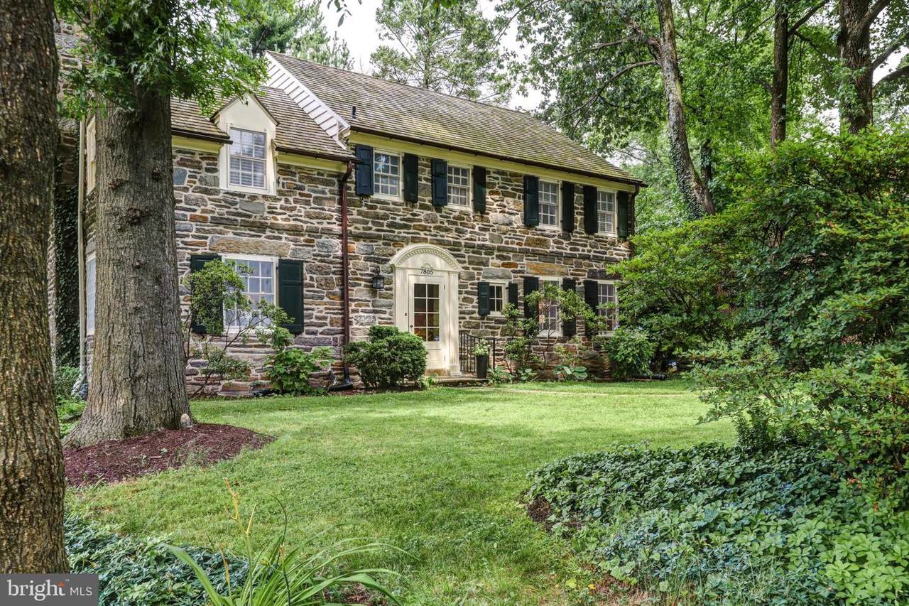 7805 Cobden Road - Photo 1
