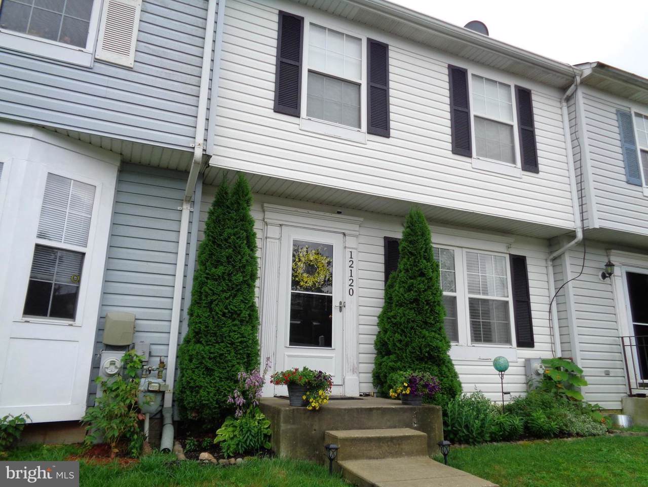 12120 Sugar Mill Circle - Photo 1