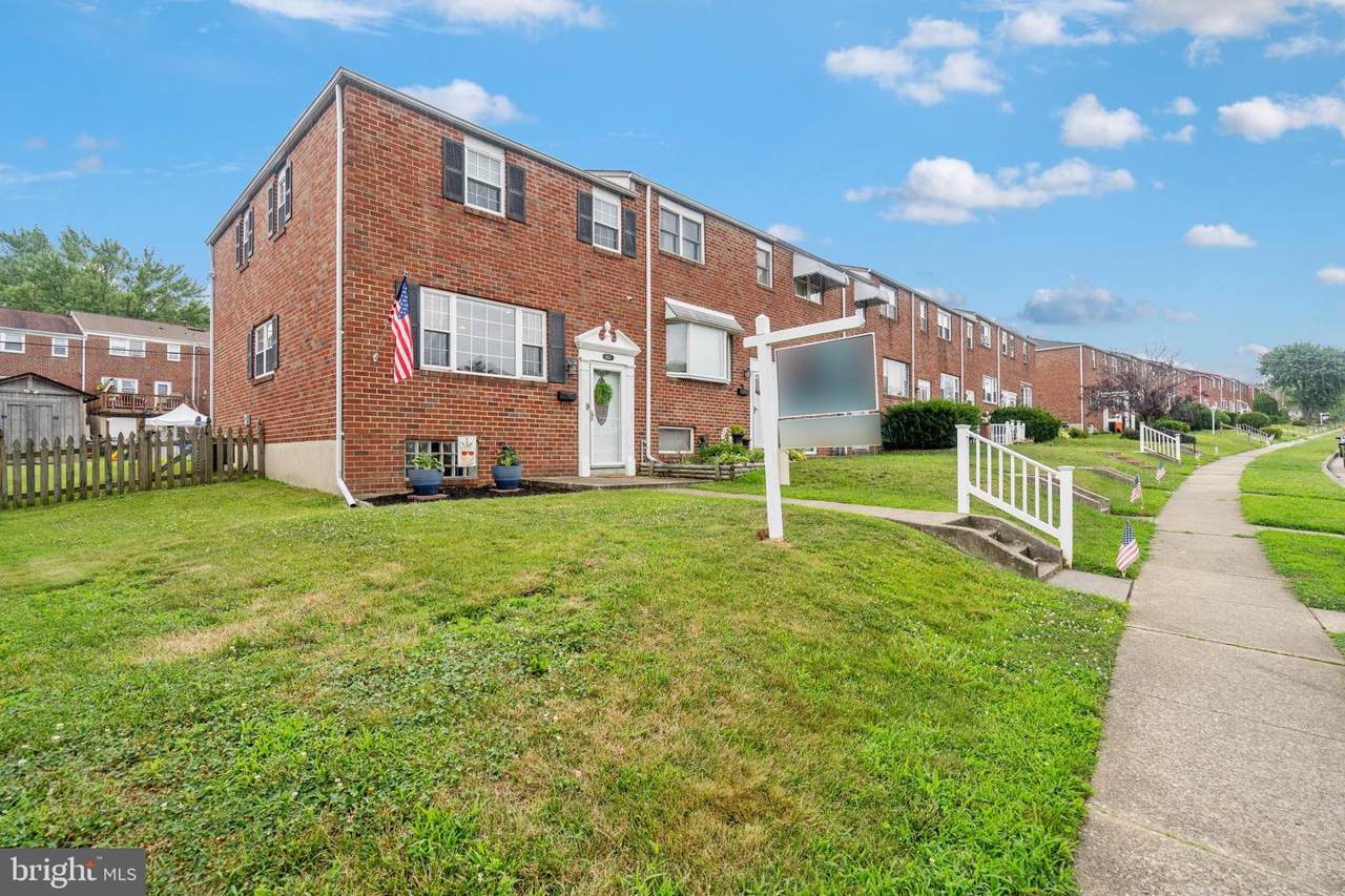 965 Regina Drive - Photo 1